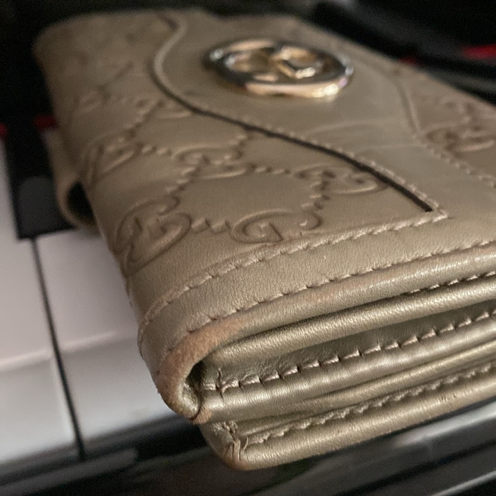 Gucci Guccissima Interlocking GG Wallet - Picture 4 of 11